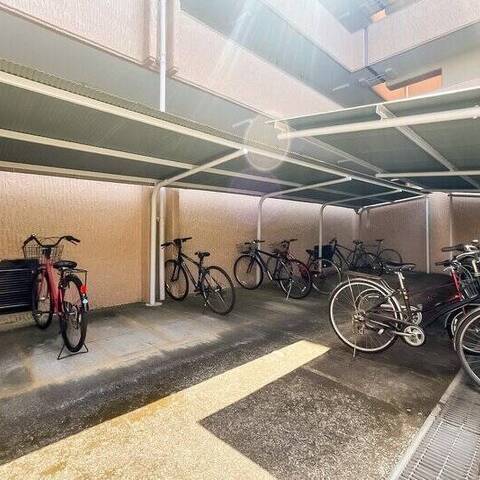 方南サンハイツの建物・共用部写真