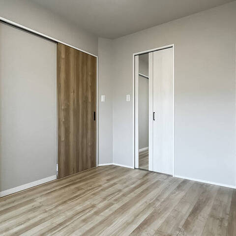 日商岩井弥生町マンションの室内写真