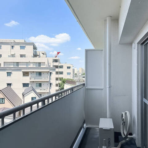 日商岩井弥生町マンションの室内写真