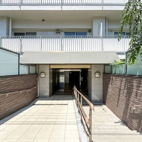 日商岩井弥生町マンションの室内写真