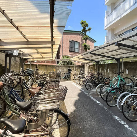 日商岩井弥生町マンションの室内写真