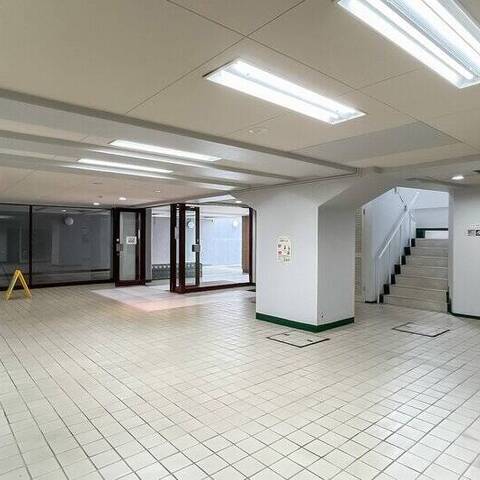 調布シュロスの室内写真