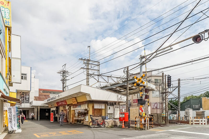 最寄りは西武新宿線「鷺ノ宮」駅(徒歩9分)。落ち着いた雰囲気のファミリーフレンドリーなエリアです◎