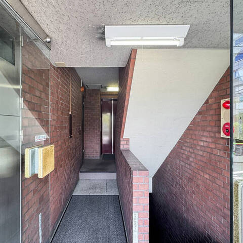 阿保日興ロイヤルパレス二番町の室内写真