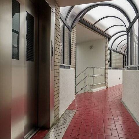 スカーラ代々木上原の建物・共用部写真