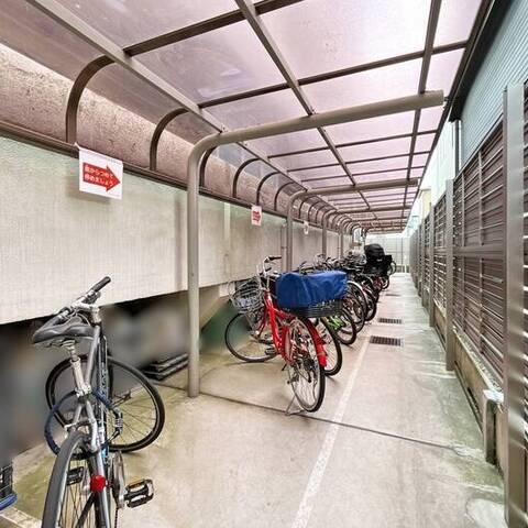 下馬スカイマンションの建物・共用部写真