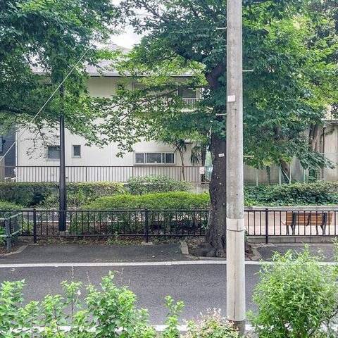 下馬スカイマンションの眺望・バルコニー写真