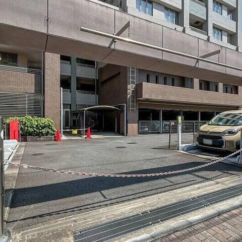 クレッセントバードスクエアの室内写真