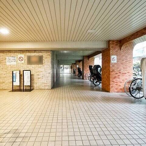 ライオンズマンション初台の室内写真