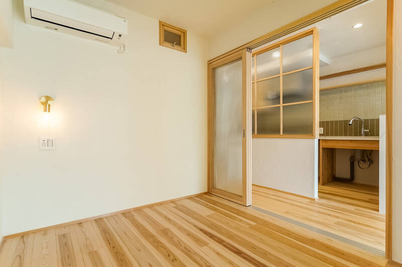 LDKにあるアール壁の内側の空間は洋室に。