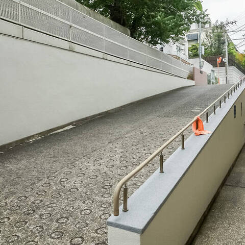 第1ニュー野毛山マンションの建物・共用部写真