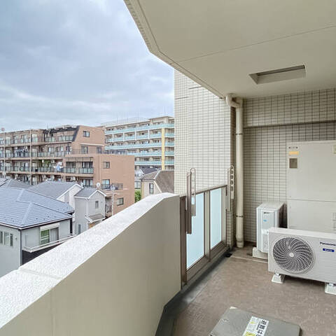 ミオカステーロ調布緑地公園の室内写真