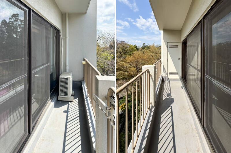 物干し金具付きのバルコニー。右手には奥行きがしっかりとあるトランクルームがあります。アウトドア用品などの収納にぴったり!