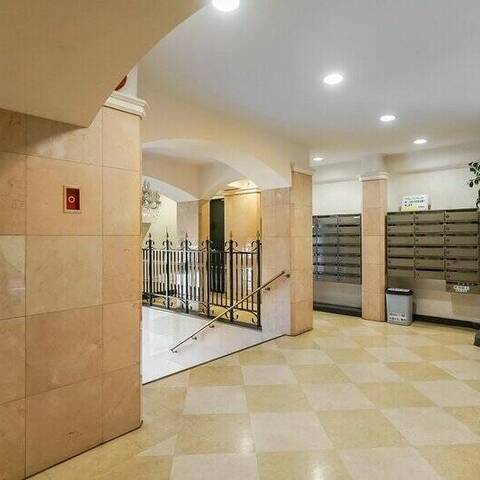 秀和第二自由が丘レジデンスの建物・共用部写真