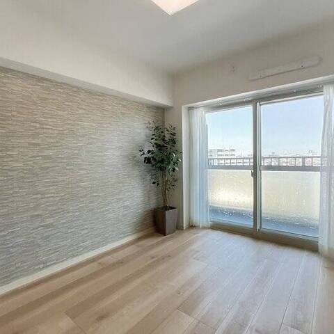 メガロン仲六郷の室内写真