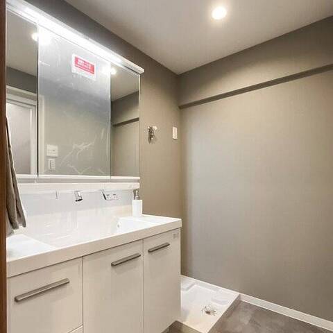 メガロン仲六郷の室内写真