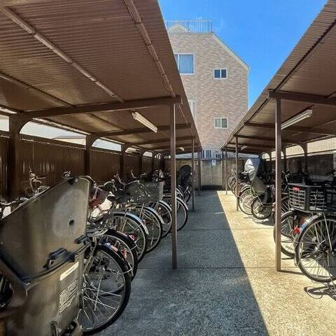 メガロン仲六郷の室内写真