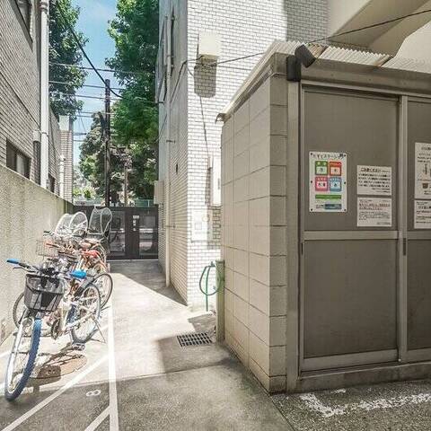 日興ロイヤルパレス西麻布の建物・共用部写真