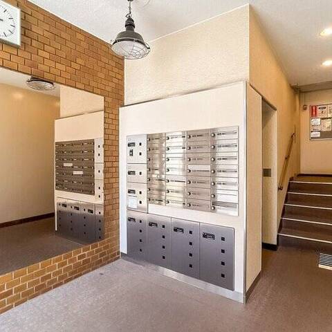 中銀下北沢マンシオンの建物・共用部写真