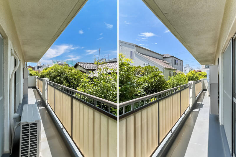 南向きのバルコニーは最後にご紹介する洋室Cの前まで続くロングサイズ。植栽が並走し続けてくれているのがうれしいですね。