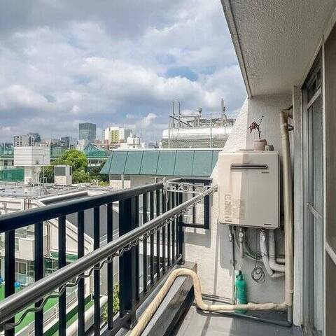 秀和青南レジデンスの眺望・バルコニー写真
