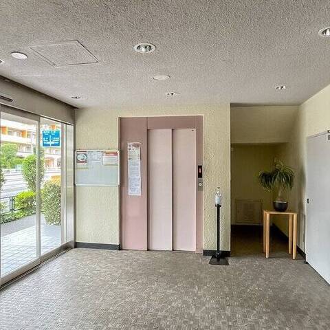 フドウ三軒茶屋ハイツの建物・共用部写真