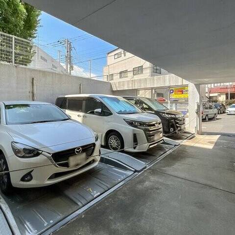 シティウィンズイルパティオの室内写真
