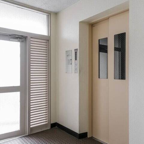 東急ドエルアルス石川台B棟の室内写真
