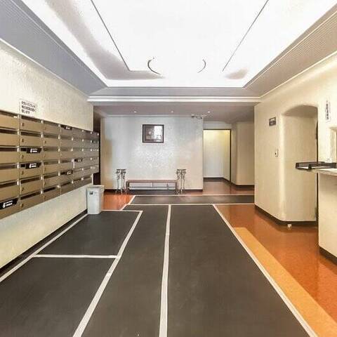 秀和松濤レジデンスの建物・共用部写真