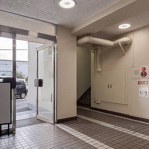 日商岩井第2方南町マンションの室内写真