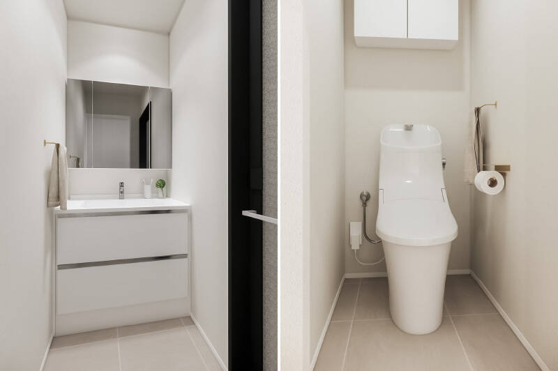 <b>左・</b>シンプルな洗面台。/<b>右・</b>トイレには玄関横からアクセスする間取り。洗面室とトイレのタオル掛けやペーパーホルダーには、お揃いの真鍮をあしらっています。
