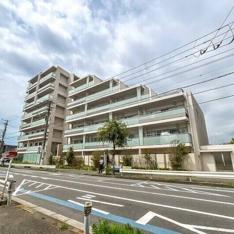 レーベン鵠沼海岸BLUENOVAの室内写真