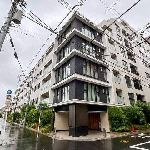 プレミスト横濱反町の室内写真