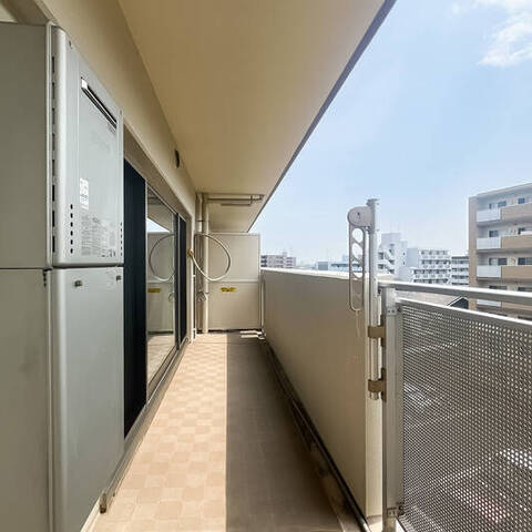 ガーデンポートⅡ番館の室内写真