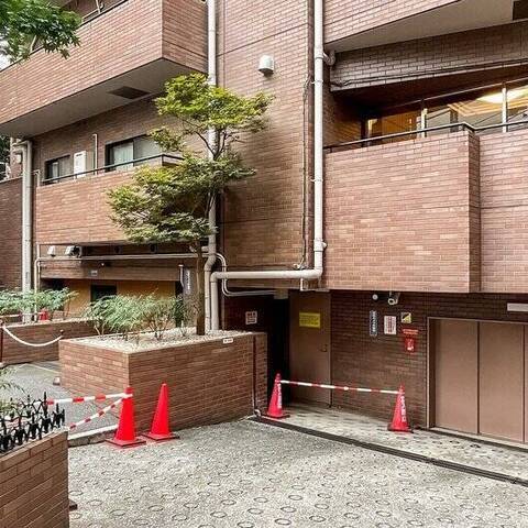 日神パレステージ西麻布の建物・共用部写真
