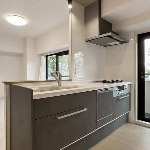 ナイスアーバン志村坂上の室内写真