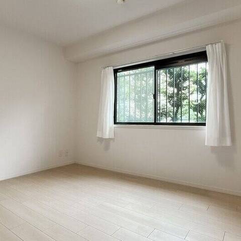 ナイスアーバン志村坂上の室内写真