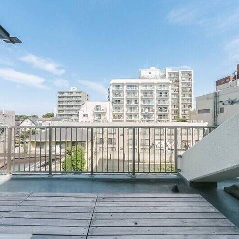 マンション上北沢の眺望・バルコニー写真