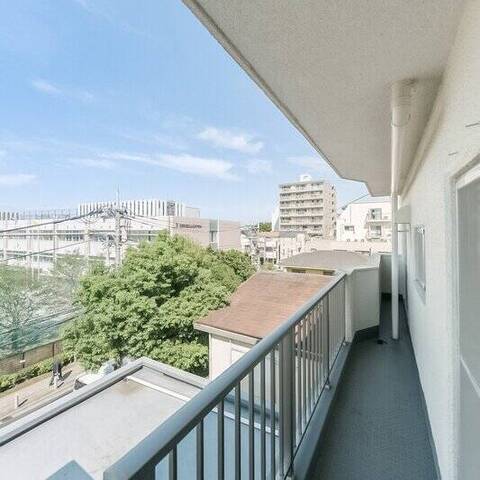 マンション上北沢の眺望・バルコニー写真