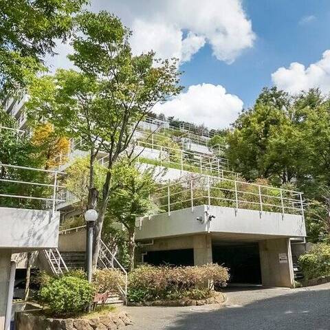 ゆりが丘ヴィレッジの建物・共用部写真