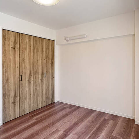 ルーブル金杉の室内写真