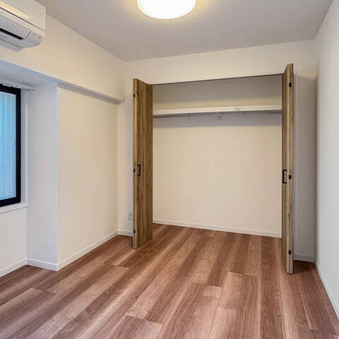 ルーブル金杉の室内写真