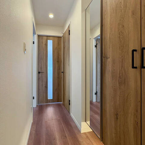 ルーブル金杉の室内写真