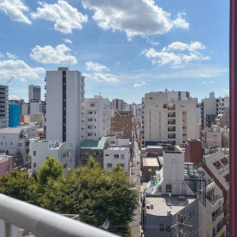 ルーブル金杉の室内写真