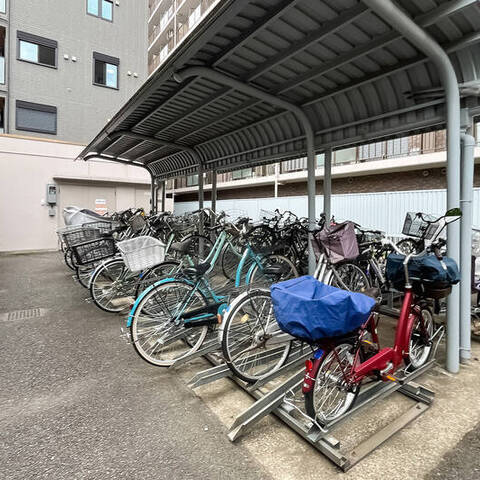 ライオンズマンション鶴見花月園前の室内写真