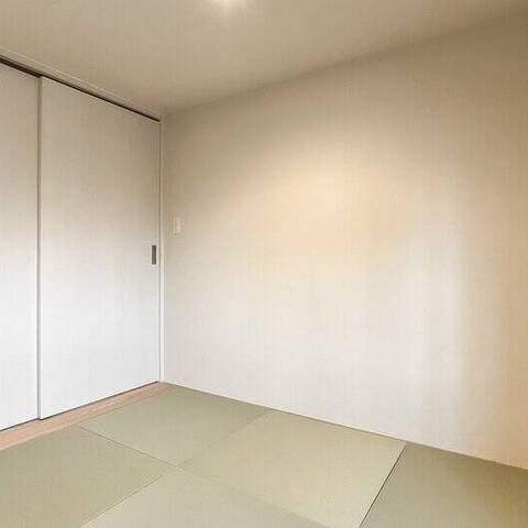 日商岩井音羽マンションの室内写真