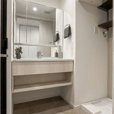 グランシティ天王洲アイルの室内写真