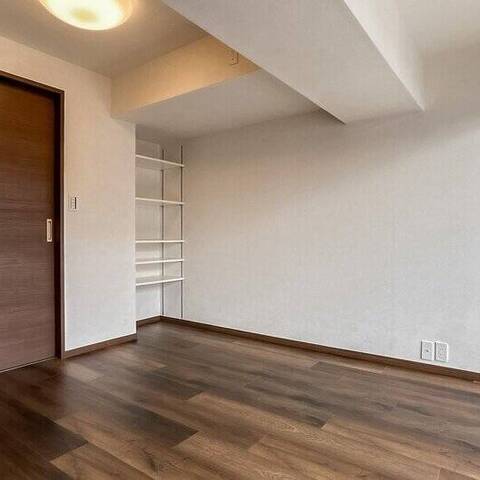 麻布霞町マンションの室内写真