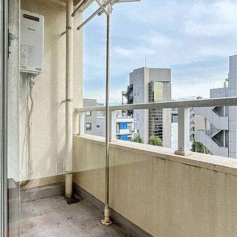 麻布霞町マンションの室内写真