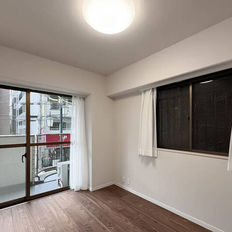 アゼリアコート新大久保の室内写真